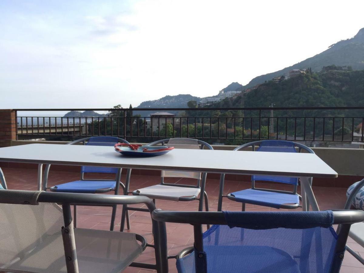 Light Blue House Apartment เลโตยานนี ภายนอก รูปภาพ